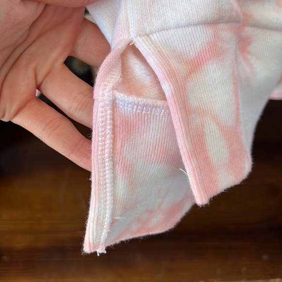 NWOT PINK Sweatshirt - Picture 4 of 4